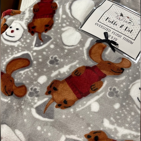 Holiday Christmas Dachshunds in the Snow Angels Snowmen Plush Blanket NWT 60”x70 - Picture 1 of 2